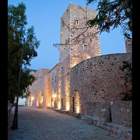 Arapakis Historic Castle Aparthotel Pyrgos Dirou Exterior photo